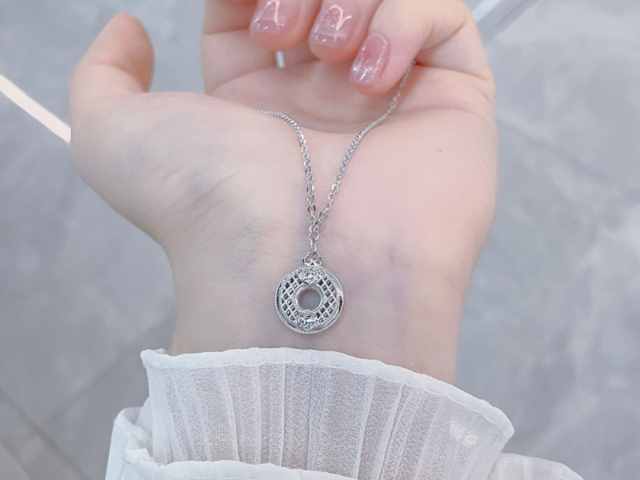 投资者需警惕暴涨崩盘 伦敦银进入技术性回调