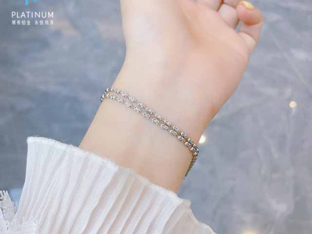 2025版熊猫金币15克今日价格（2026年03月18日）