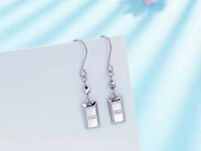 石家庄萃华金店周四（4月9日）黄金价格1416元/克