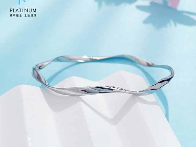 上海老庙黄金价格今天多少一克(2026年03月02日)