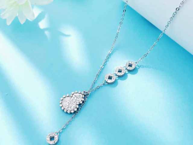 泽连斯基戳破俄方算盘纸黄金窄震