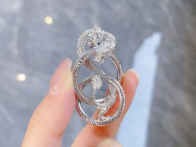 2月10日白银早评：白宫哈塞特预告就业转差 银价开盘再度回落