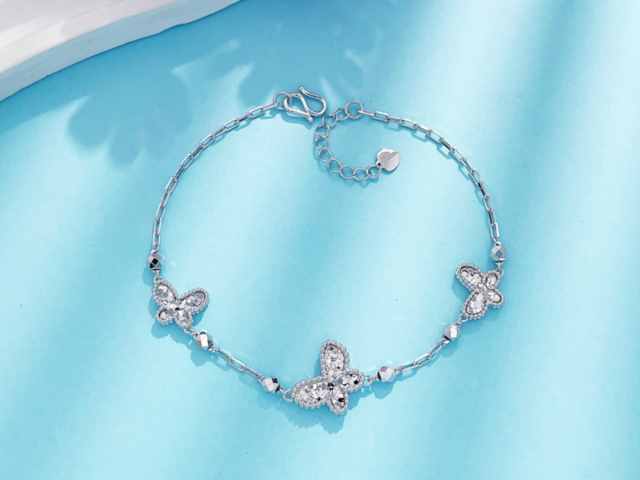 莱音珠宝铂金首饰今日多少元每克报价(2026年03月02日)