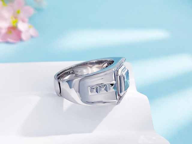 3月13日多边金都珠宝黄金1560元/克 铂金849元/克