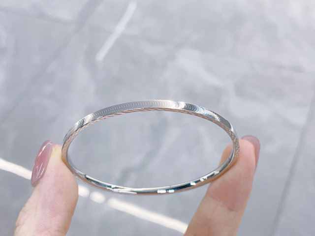 现在黄金价格多少一克(2026年1月19日)