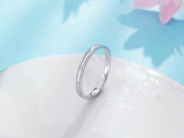 3月4日菜百黄金价格报1565元/克 较上一日下跌20元/克