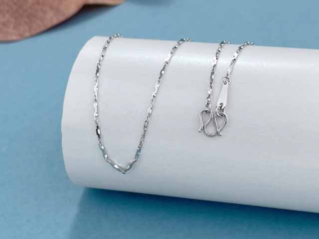 特朗普“战或退”两难黄金TD关注1100