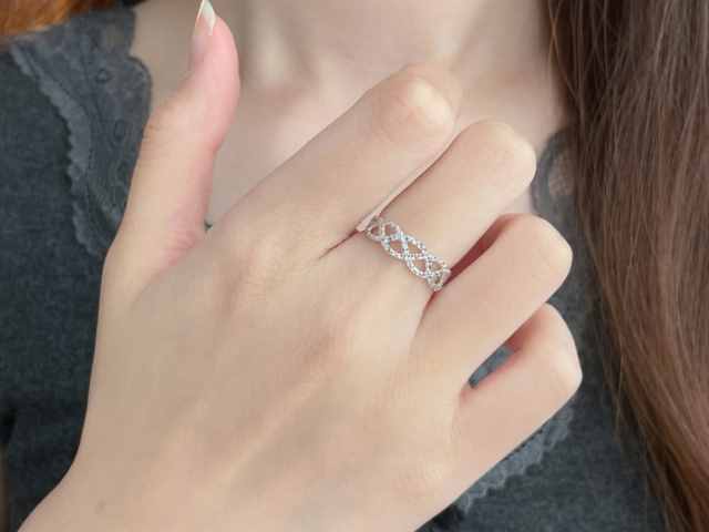 亚一金店旧黄金现在多少钱一克回收报价（2026年03月10日）