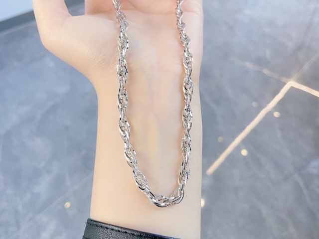 2025版熊猫纪念币150克精制金币现在市场价是多少（2026年03月09日）