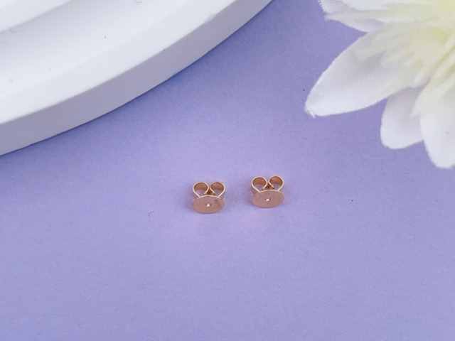 萃华珠宝今日股价：4月24日收盘下跌4.98%，