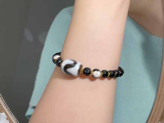 2025版熊猫纪念币100克精制金币现在市场价是多少（2026年02月03日）