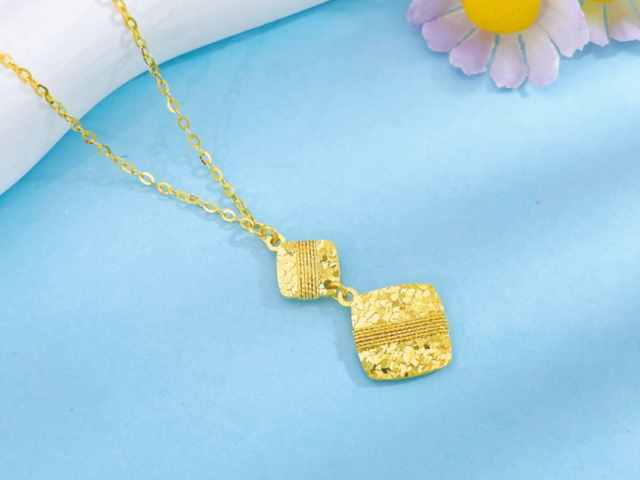 高盛上调目标价至5400美元 现货金微跌0.68%