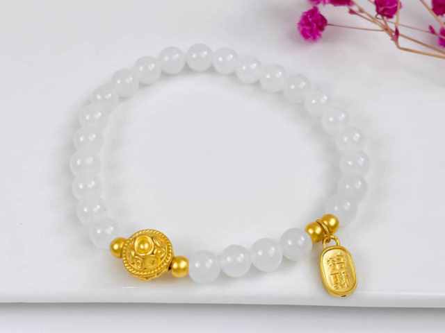 3月30日扬州金店黄金1380元/克 铂金660元/克