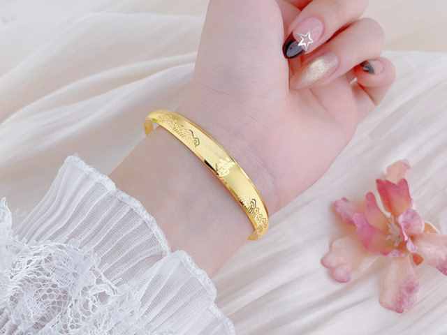 周生生黄金价格今天多少一克(2026年02月04日)