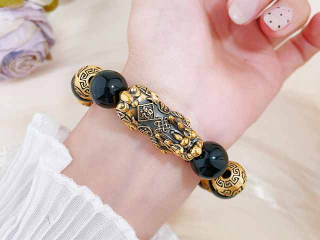 1月28日沪银主力合约日内涨幅达3%