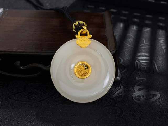 今日哈尔滨菜百黄金价格查询（2026年3月10日）