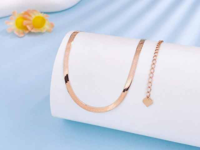 潮宏基黄金价格今天多少一克（2026年03月11日）