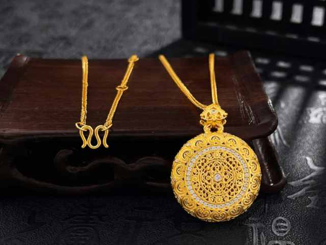 2026年2月14日济南周大生黄金报1529.0元/克 较月初上涨3.00%