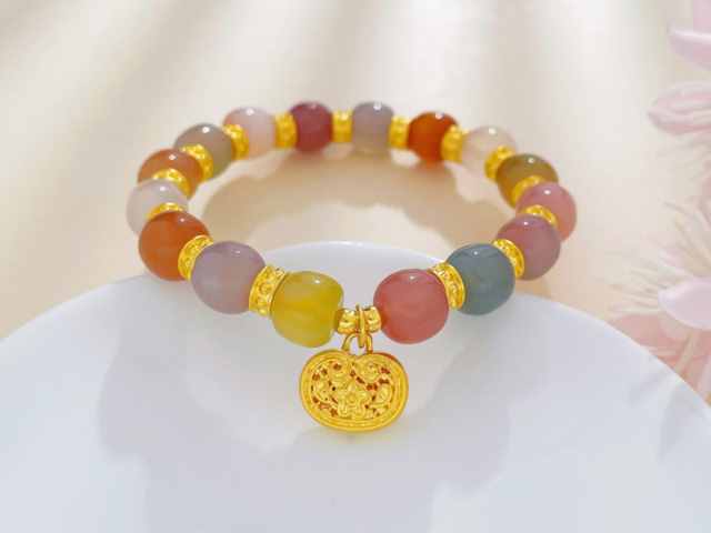 周生生内地金条价格今天多少一克（2026年01月15日）