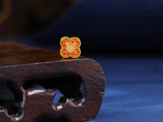 2026年1月30日珠宝首饰板块报522.54点跌幅4.60%