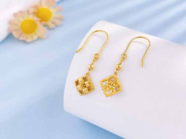 【comex白银库存】2月26日COMEX白银库存较上一日减少9.53吨