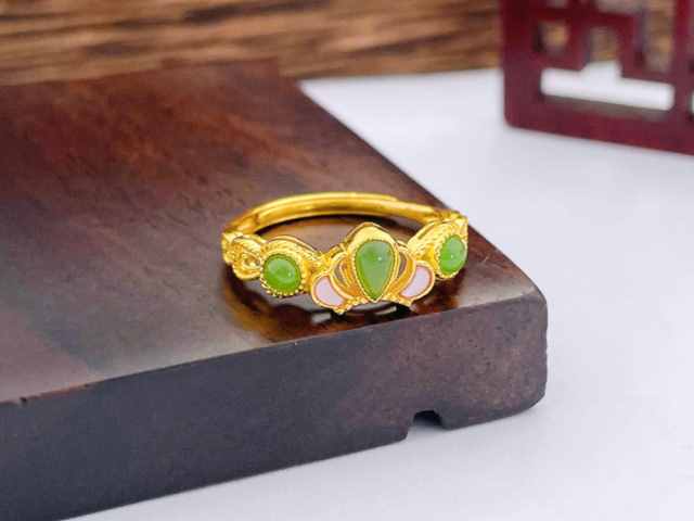 2月25日现货铂金大幅上涨 最新报2293.40美元/盎司（附珠宝品牌铂金报价）