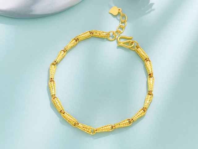 伦敦银徘徊于90关口下方 阿曼称谈判进程良好