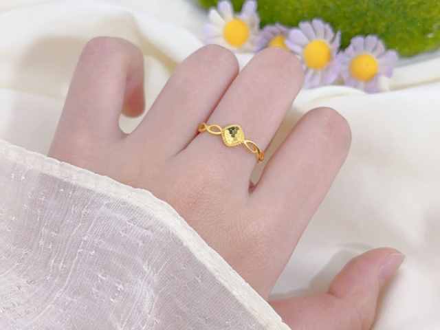 美伊仍存巨大分歧国际银小跌