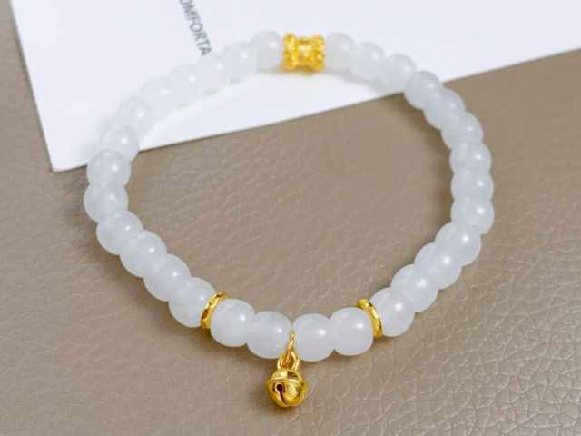 济南济南老凤祥万足金今天多少钱每克回收（2026年02月02日）