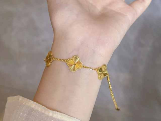 贵阳老凤祥今日黄金价格多少钱一克（2026年2月2日）