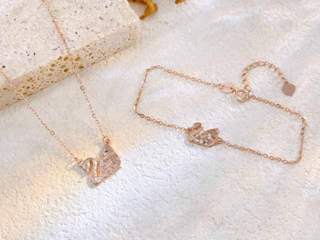 2025版熊猫纪念币100克精制金币现在市场价是多少（2026年02月09日）