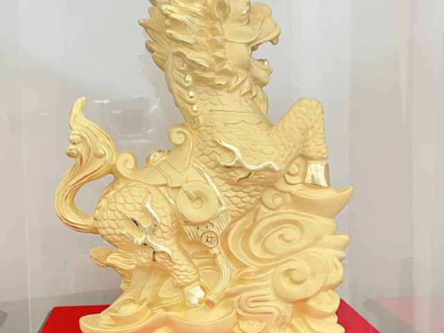 COMEX白银低位反弹 特朗普发文力挺降息