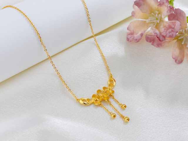 1月23日济南周大生黄金1542元/克 铂金报1051元/克