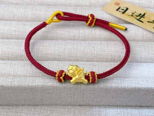 3月17日明牌珠宝黄金价格报1551元/克 较上一日下跌6元/克