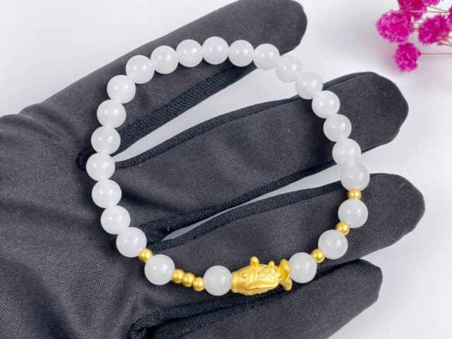 【黄金期货收评】多头面临获利了结风险 沪金日内下跌4.71%