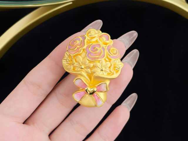 济南济南今日现货黄金走势实时行情(2026年1月15日)