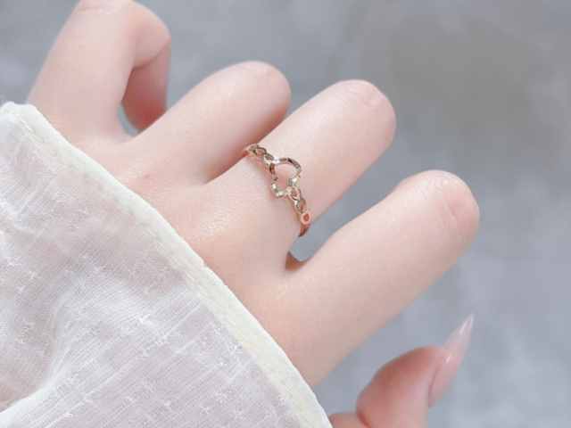 现货金开盘暴涨100美金！ 欧盟新制裁点燃涨势