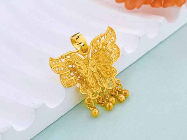 国际银试探冲破阻力位 市场警惕美元“崩盘”