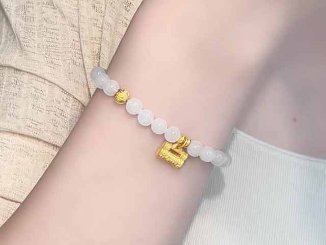 中国黄金足金饰品今天多少一克（2026年03月03日）