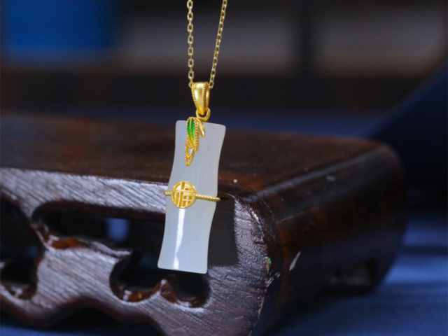 2025版熊猫纪念币150克精制金币现在市场价是多少（2026年02月24日）