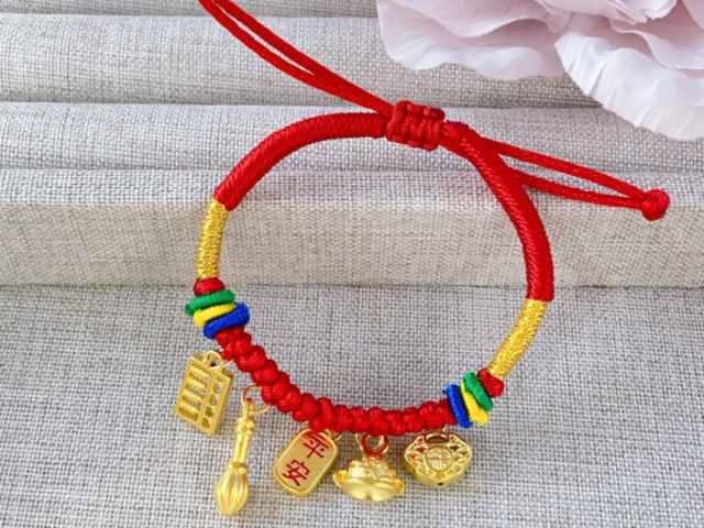 北京周六福2月5日消息：黄金1550元/克 铂金914元/克