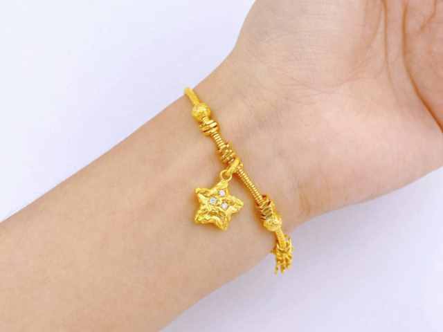 押注美联储降息共识成形 黄金趁势反弹聚焦非农