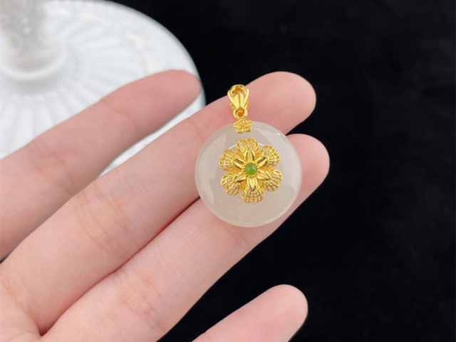 银川六福黄金现在多少钱一克(2026年2月22日)