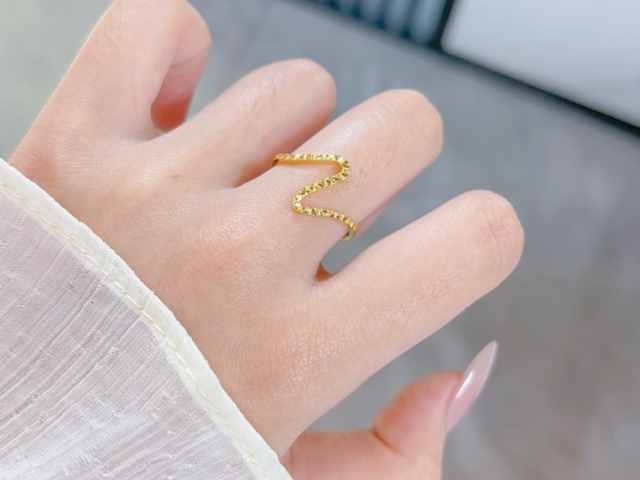 上海六福黄金现在多少钱一克（2026年2月13日）