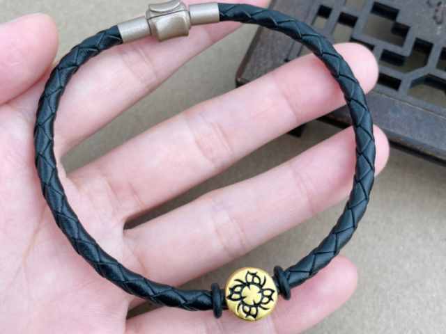 3月25日中金黄金股票走强 涨超3.61%