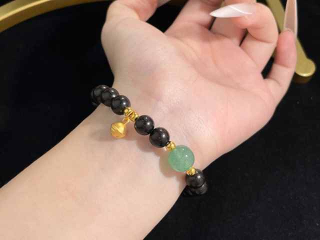 济南济南世博大熊猫彩色金条价格今天多少一克（2026年04月01日）