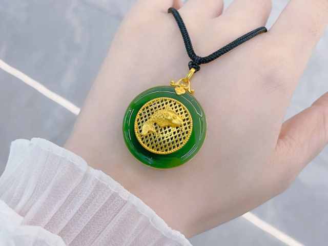 上海六福黄金现在多少钱一克（2026年2月26日）