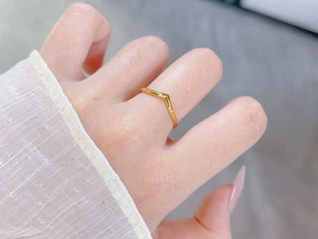 济南老凤祥今日黄金价格多少钱一克(2026年4月1日)