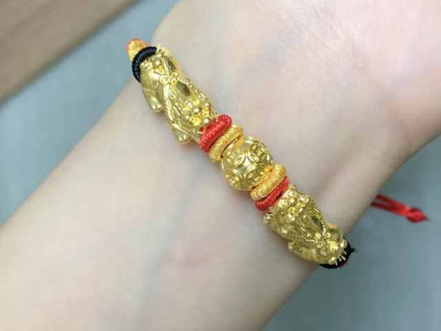 今日现货白银价格最新查询（2026年2月6日）