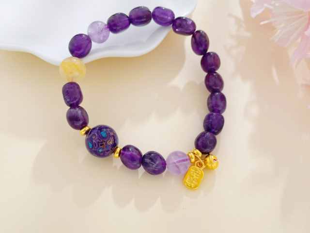 高赛尔周五（3月27日）金条1002.5元/克